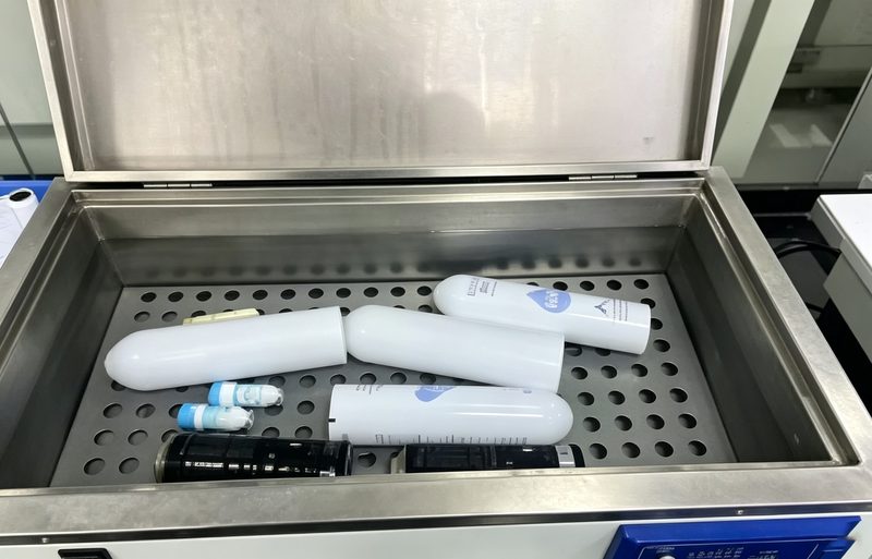 Can bodies submerged in the water-bath leak test tank